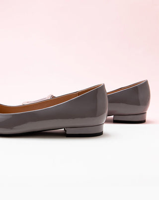 Fashionable Grey Slip-on Flats with Unique Buckle Design