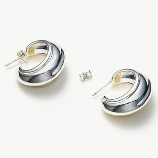 Ridge Hoop Earrings creating timeless circlets of ridge charm, these earrings offer a classic and versatile accessory that complements any outfit with grace